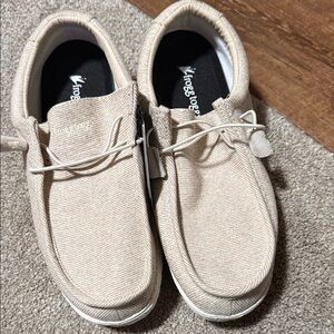 Frogg Toggs Women's Tan Slip-On Loafers